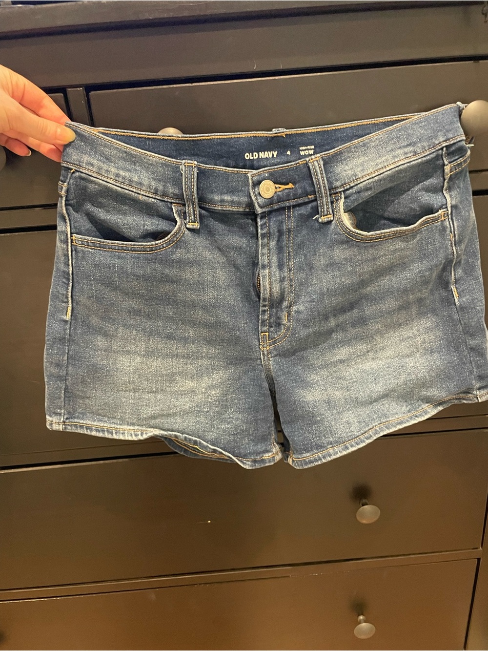 Old Navy Denim Jean Shorts in Medium Blue Wash